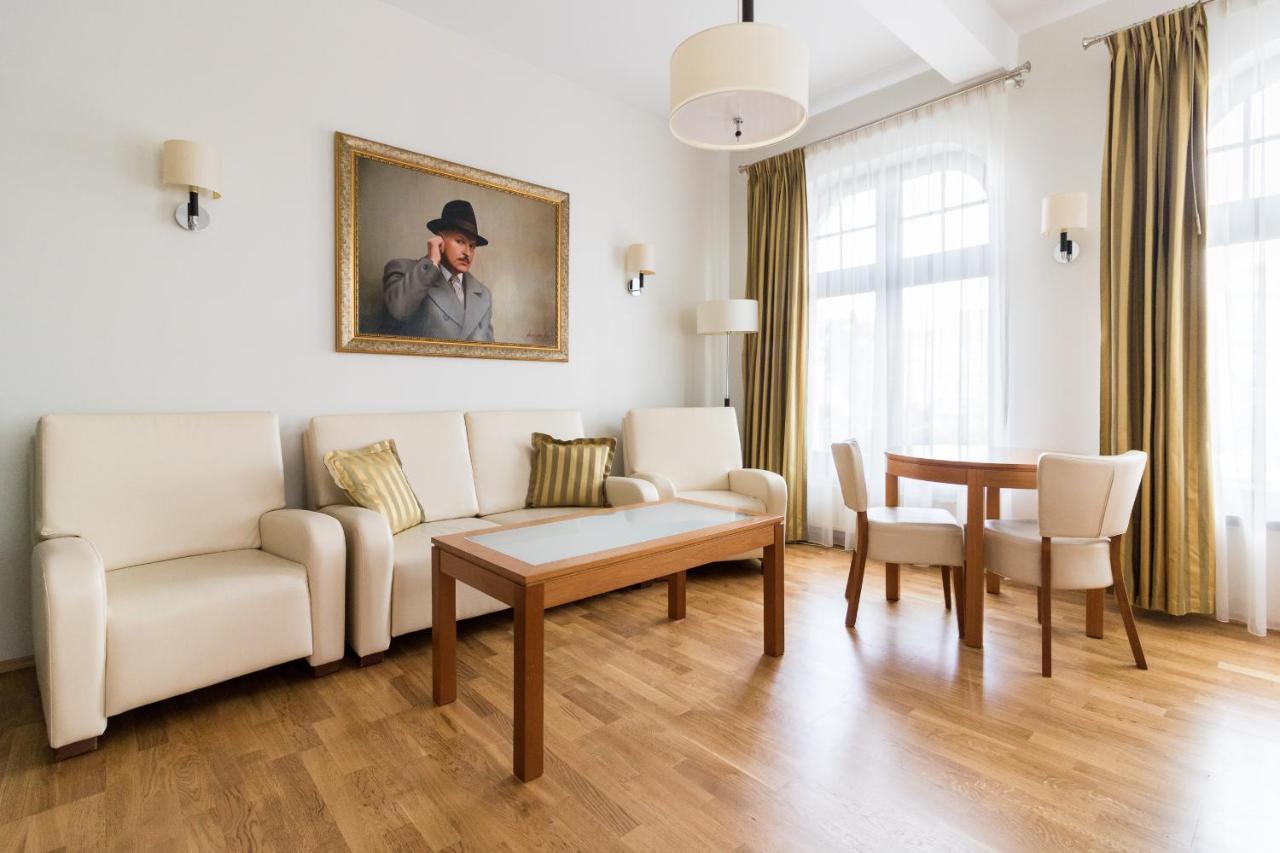 Hotel Vabank Golub-Dobrzyń Buitenkant foto